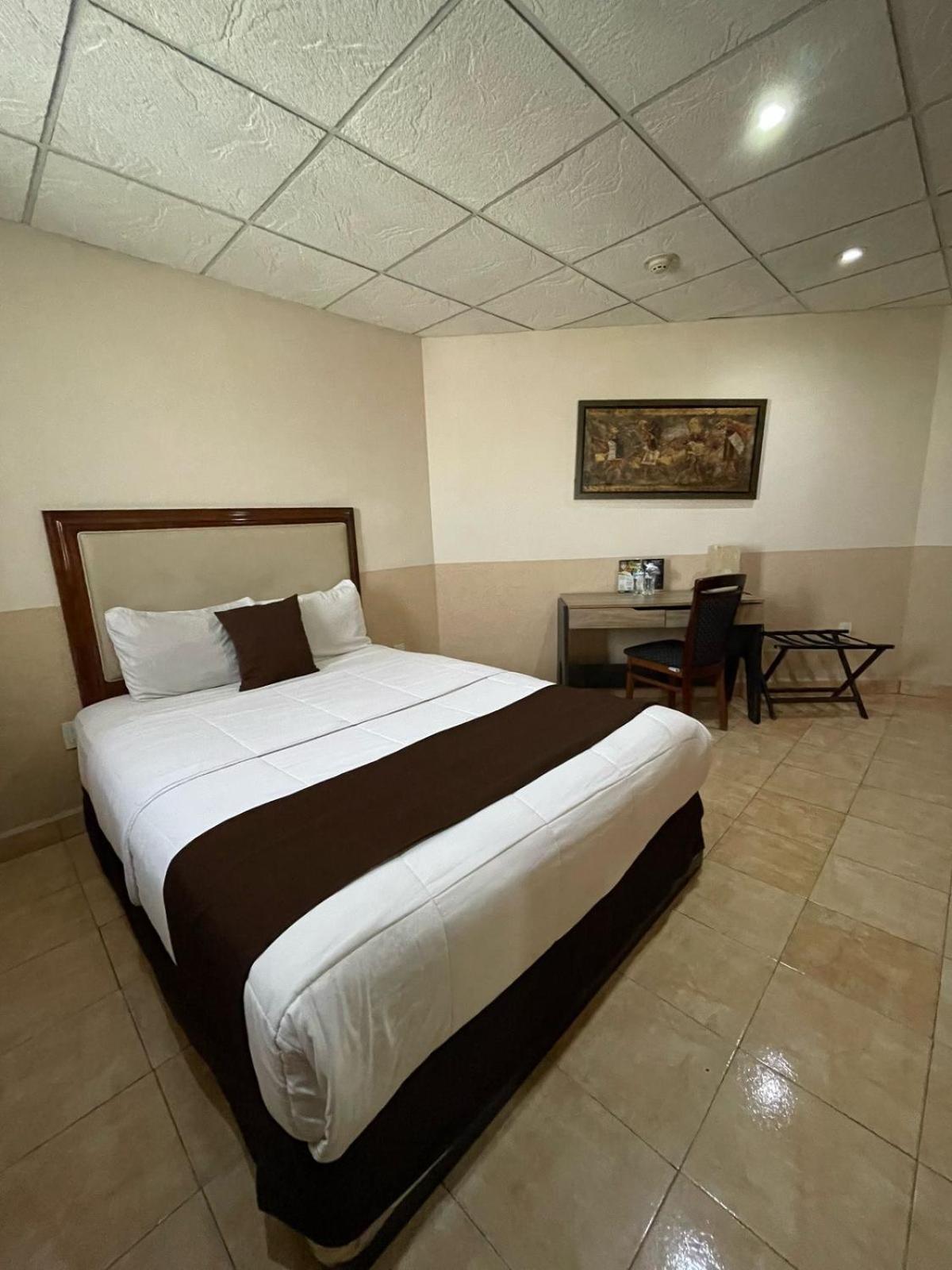 El Regio Hotel Monterrey Kültér fotó